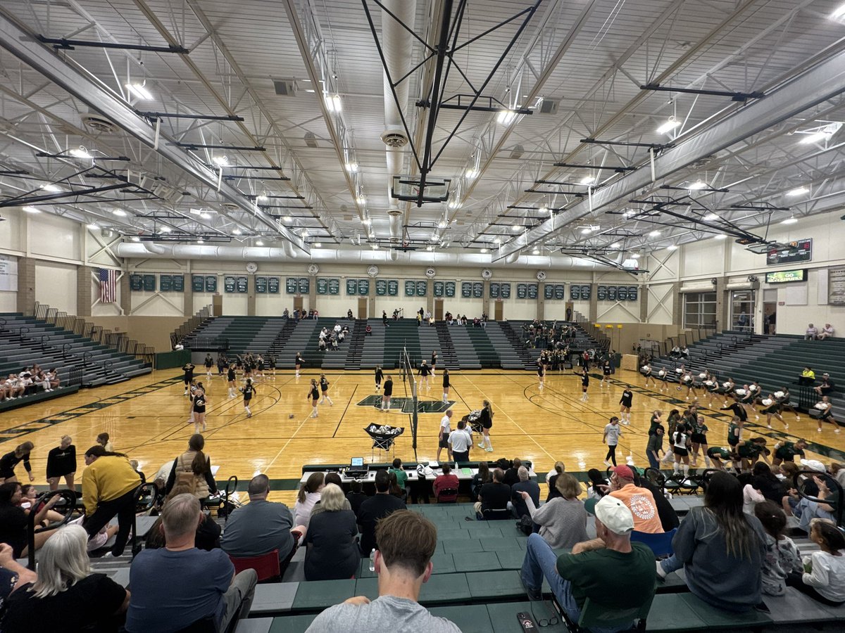 <a href="/Bobby_hessling3/">Bobby Hessling</a> is with Hannah Moody tonight at Lincoln Southwest for a rivalry volleyball match. Lincoln Southwest has women’s 16 straight matches against Southeast looking to continue that streak. First serve in 15 minutes, 

LISTEN: lincolnprepsports.mixlr.com/events/4444339