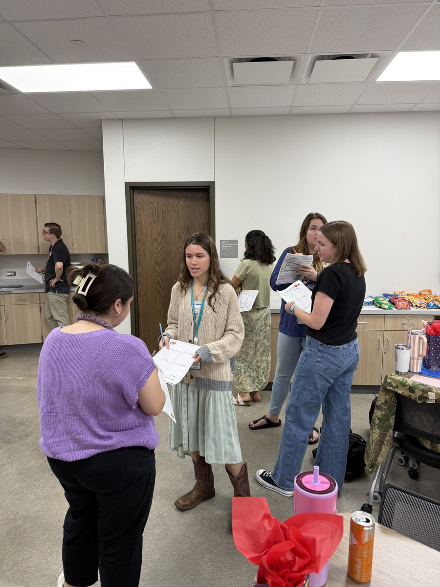 It was great day of learning with several of our first-year teachers! 🤩#newteacheracademy <a href="/SarahKennedyTX/">Sarah</a>