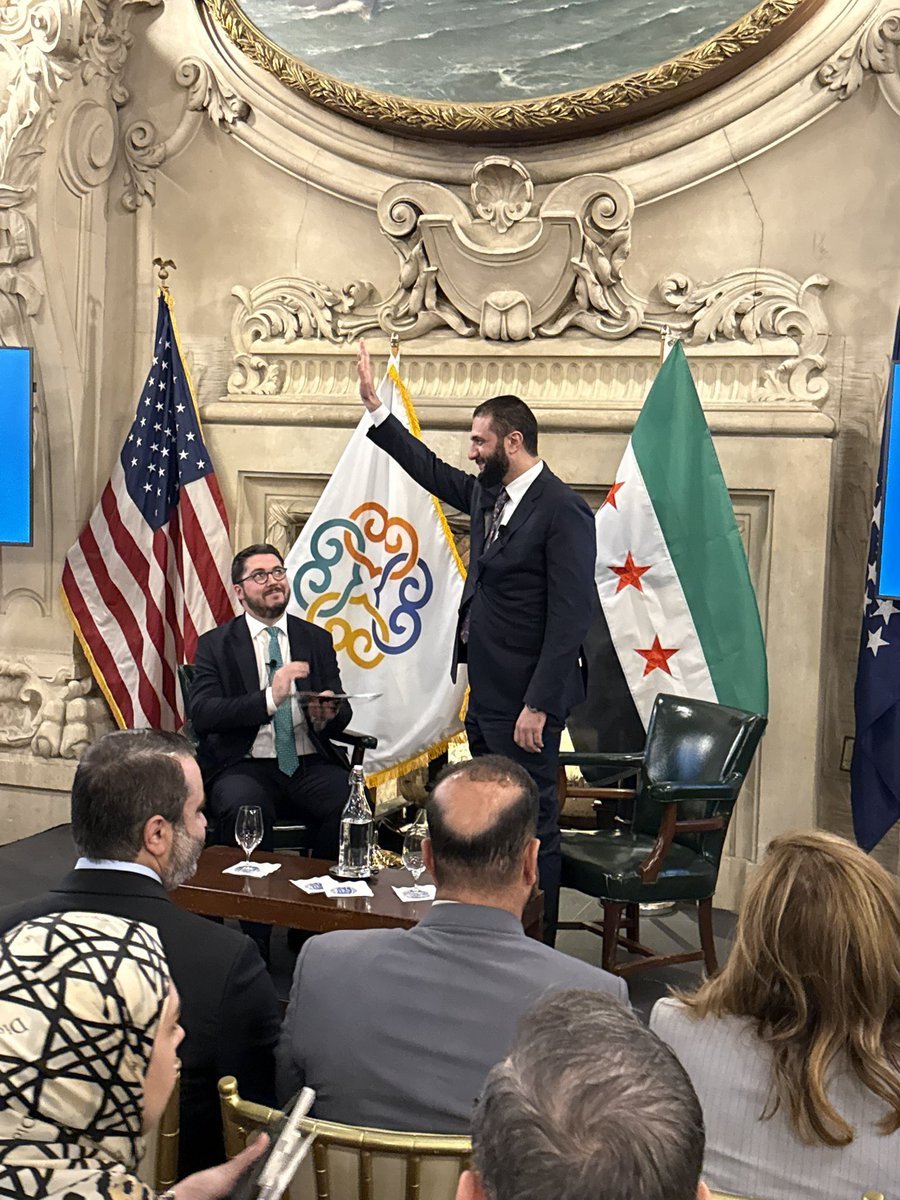 Syrian President Ahmad Al-Sharaa during a panel discussion moderated by veteran researcher <a href="/Charles_Lister/">Charles Lister</a> at the Middle East Institute in New York:

📌 We activated diplomatic efforts to engage in dialogue with Israel.

📌 Any partition of Syria would harm neighboring countries