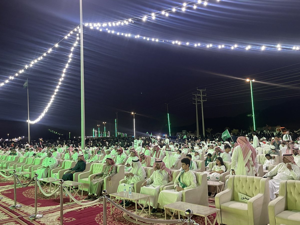 في أجواء من الفخر والاعتزاز ، شاركت #جمعية_التنمية_الأهلية_بخليص 
في فعاليات #اليوم_الوطني_عزنا_بطبعنا 
بمحافظة خليص 🎉🇸🇦🤍