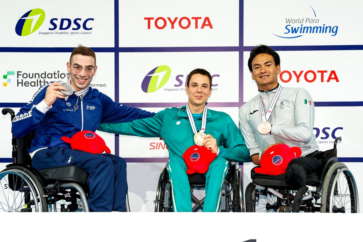 SEGUNDA MEDALLA A LA CUENTA!!
Medalla de bronce en el combinado amigos en el mundial de natacion Singapur 2025 🇲🇽💪
