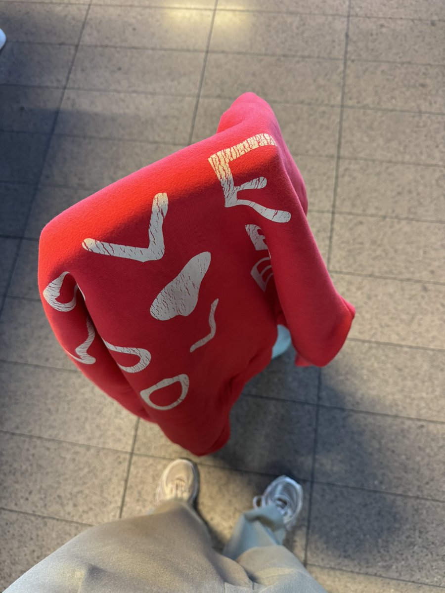 All i’d take is one flight from Amsterdam to Toronto, we’d be in the same time zone.  Ready for #OnTheRoadAgain 🇨🇦🫶🏼 <a href="/ShawnAccess/">ShawnAccess</a>