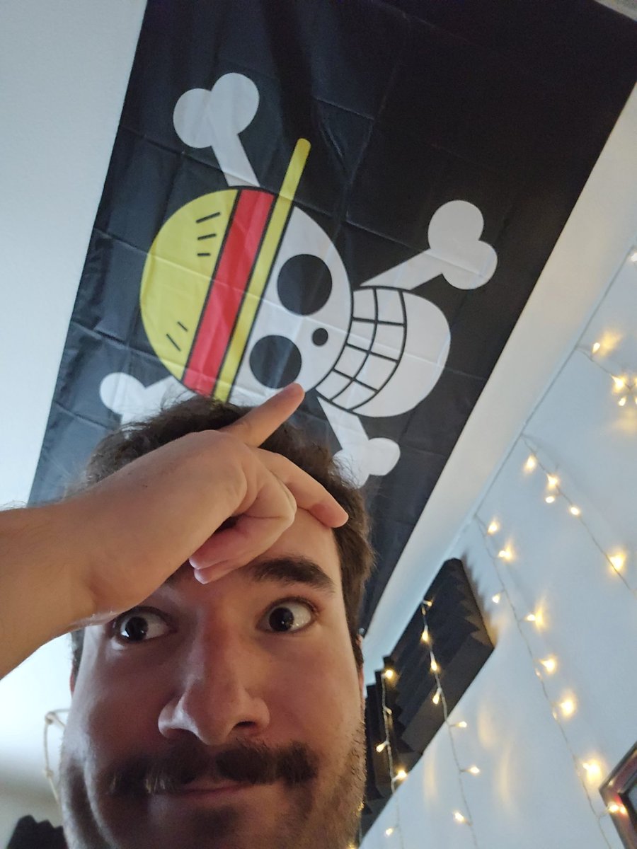 GildedGhost tweet media