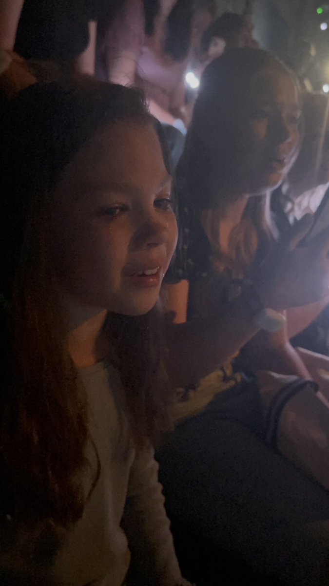 elliew1985's tweet photo. Thanks @LewisCapaldi a v happy 7yr old tonight at Birmingham. #happytears #firstconcert #firstgig https://t.co/4AVDQBNzE9