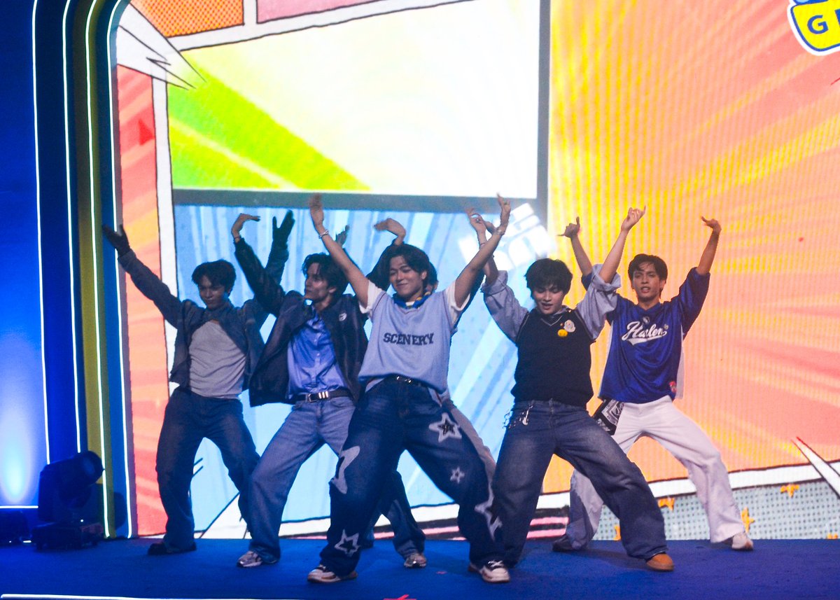 SY•NC at Globe Business GDay GFair 🌟

Thank you for having us Globe Business &amp; Hey Roomie. What an incredible honor to share our passion and energy on stage at this year’s #GDayGFair! 💙

#SYNCph #GdayGfair #HeyRoomie