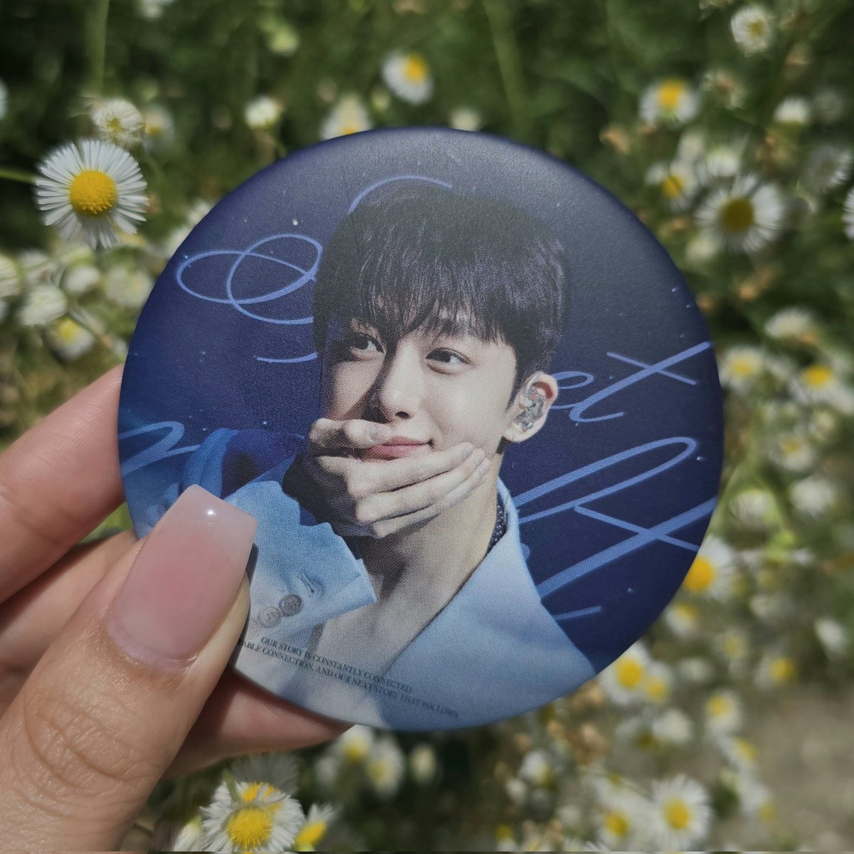 mx_dayo_'s tweet photo. 💗형오니 원형거울 이벤트💗

 #rt + #follow 
이벤트 참여용 팔로우는 지양해주세요

요즘 사진도 많이 못올리고..이벤트 참여한다고 이거저거 많이 올렸는데
팔로우 유지해주신 칭구들 감사한 마음에서 진행하는 이벤트입니당

나눔용으로 만들었던 거울 배송비까지 제가 부담해서 보내드려요
당첨인원은 총 다섯명!
(내맘대로 더 뽑을수도 있고...아닐수도 있구....)

당발은 몬베베 생일 라이브 끝나고 진행할게요!

많관부🙏