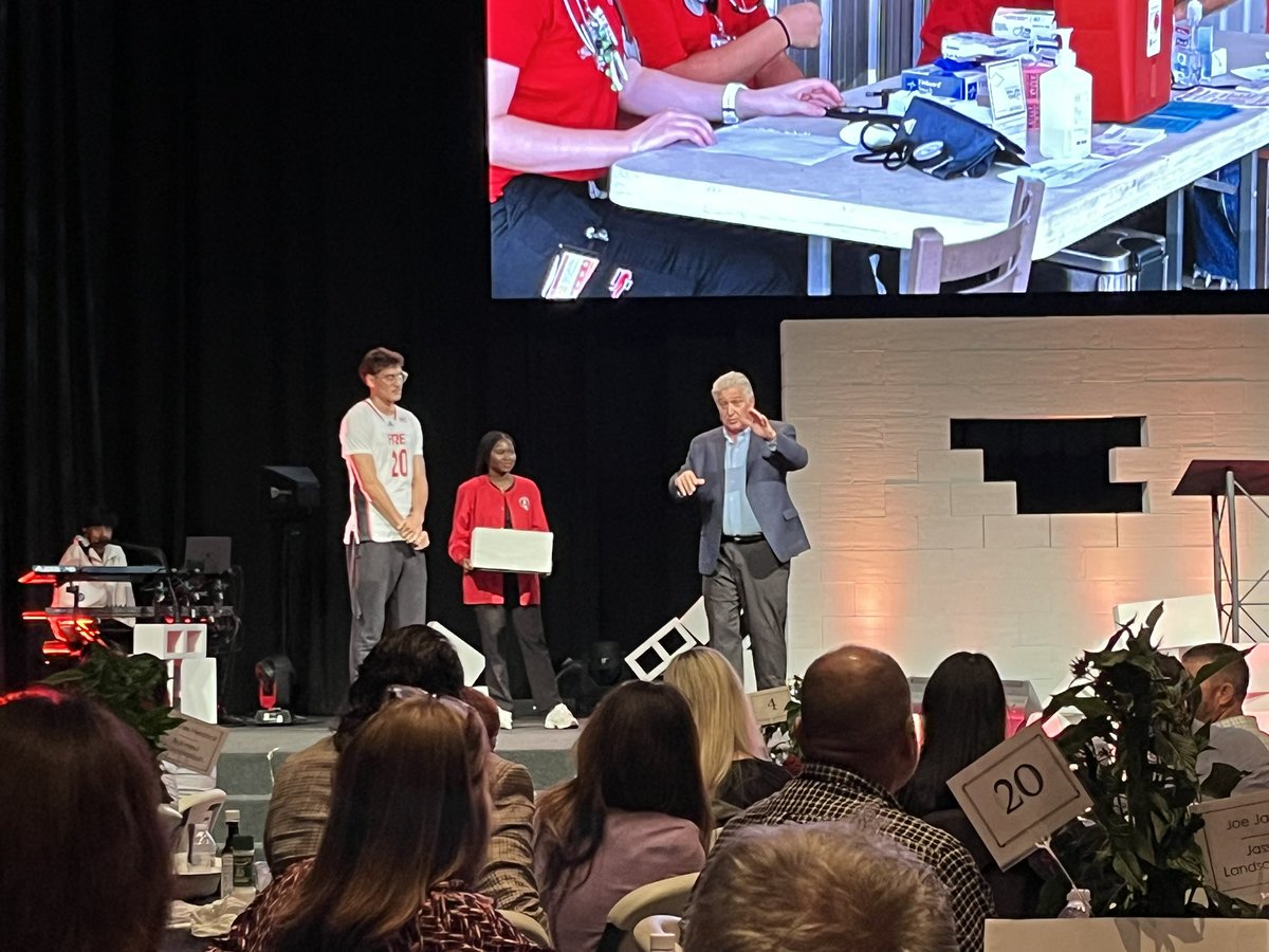 DrewWatsonAD's tweet image. I’m so thankful for @DreamCenterLKLD and their work on our community. So proud to know Mike Cooper and be here to support the ministry tonight. #FireFamily #LKLD