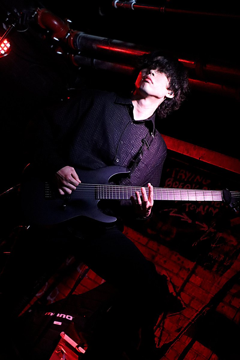 Eighteen April tweet media