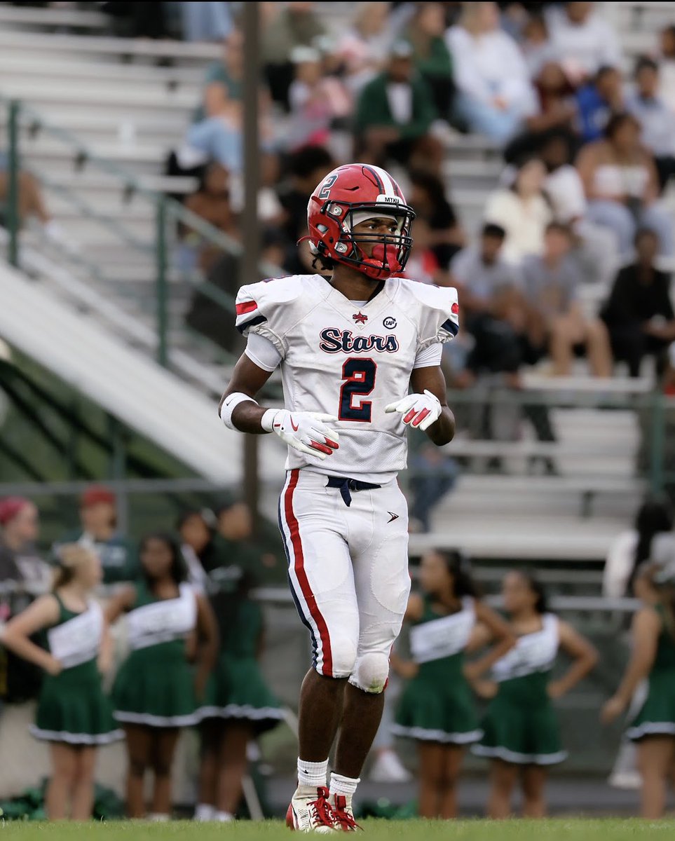 Mid szn highlight tape New number im back and bigger and stronger and faster improving my grades and my game! Gained 20 lbs in the off 
season and I'm more than a DB!!!
hudl.com/v/2ShH30 check me out coaches!!