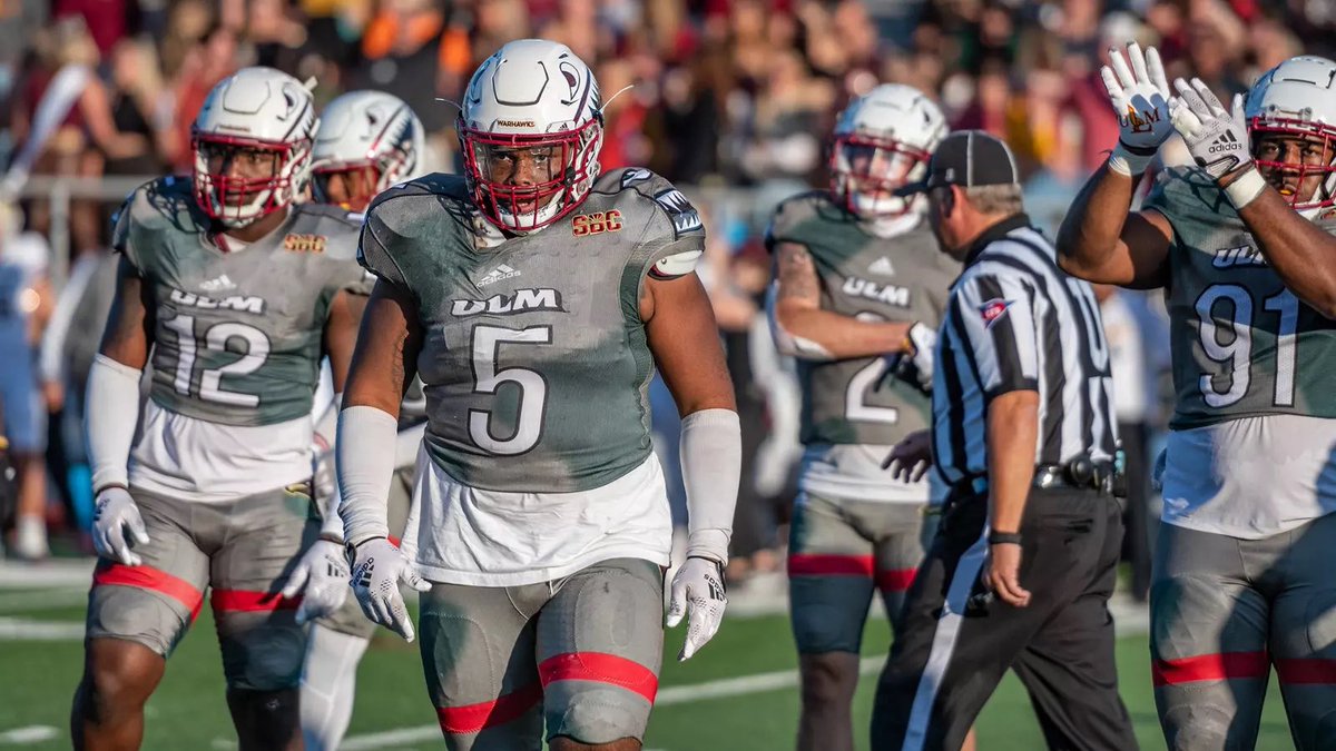 AG2G ✝️ Blessed to receive an offer from <a href="/ULM_FB/">ULM Football</a>  <a href="/davlw/">Davern Williams</a> <a href="/PaigeAnders/">Paige Anders</a> <a href="/JUCOFFrenzy/">JUCO Football Frenzy</a> GOD I THANK YOU🙏🏾