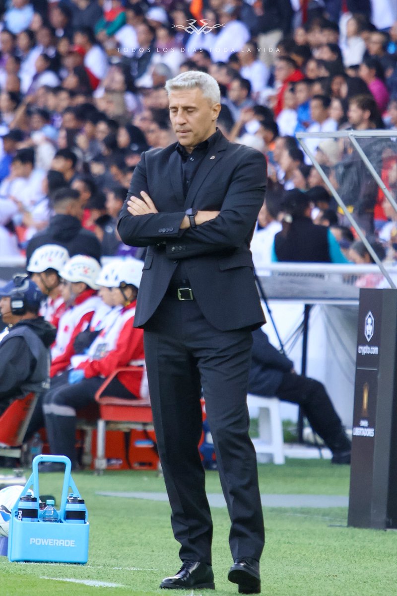 albo75's tweet image. 2da entrega de las mejores postales de la fiesta vivída en el estadio #RodrigoPazDelgado. Donde Liga Deportiva Universitaria se alzó con la victoria frente a São Paulo.

#LDU
#Libertadores 
#GloriaEterna