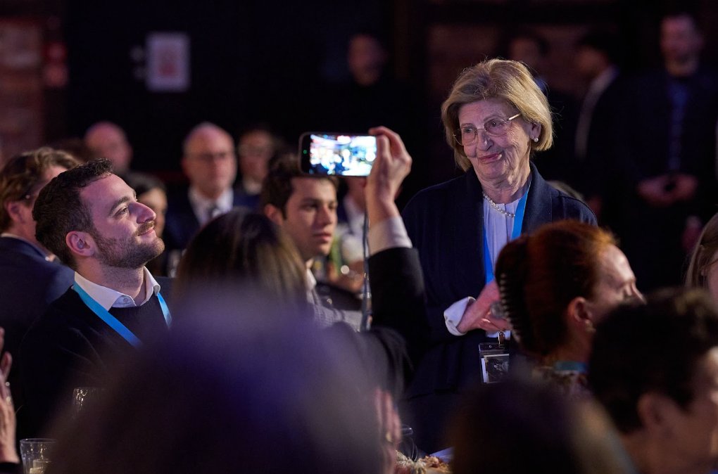 September 29, 1932 | Eva Szepesi, a Hungarian Jew, was born in Budapest.
In November 1944, she was deported to Auschwitz.
Most of her family died in the war.
Eva survived, and today is her birthday. Please join us in wishing her a wonderful day!
In 1942, like all Jewish men,