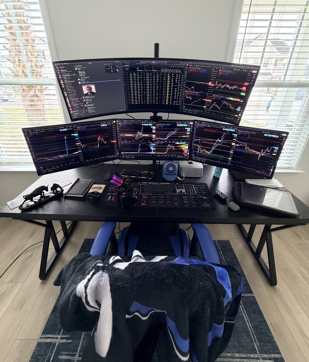 I will become my families first self made millionaire sitting at this desk, trust the process 📈