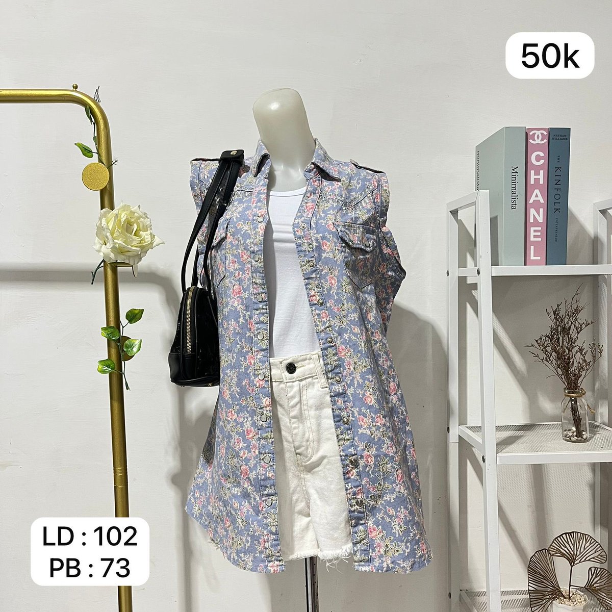 xry0000's tweet photo. wts preloved atasan, kemeja, blouse, outer, jaket, vest, hoodie dll

bisa oyen yaa harga yg tertera udah inc all, semua pembelian bakal aku kasi freebies

dom tulungagung https://t.co/0cR9o0kjup