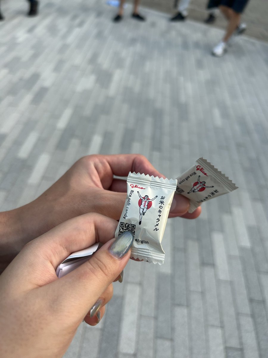 彼氏と大阪旅行に行ってきました🐙
万博行ったり、粉物食べたり超楽しかった^_^
今日からダイエット再開です！
体重朝測ったけど旅行前より+0.8だったから誤差すぎるね🙂‍↕️