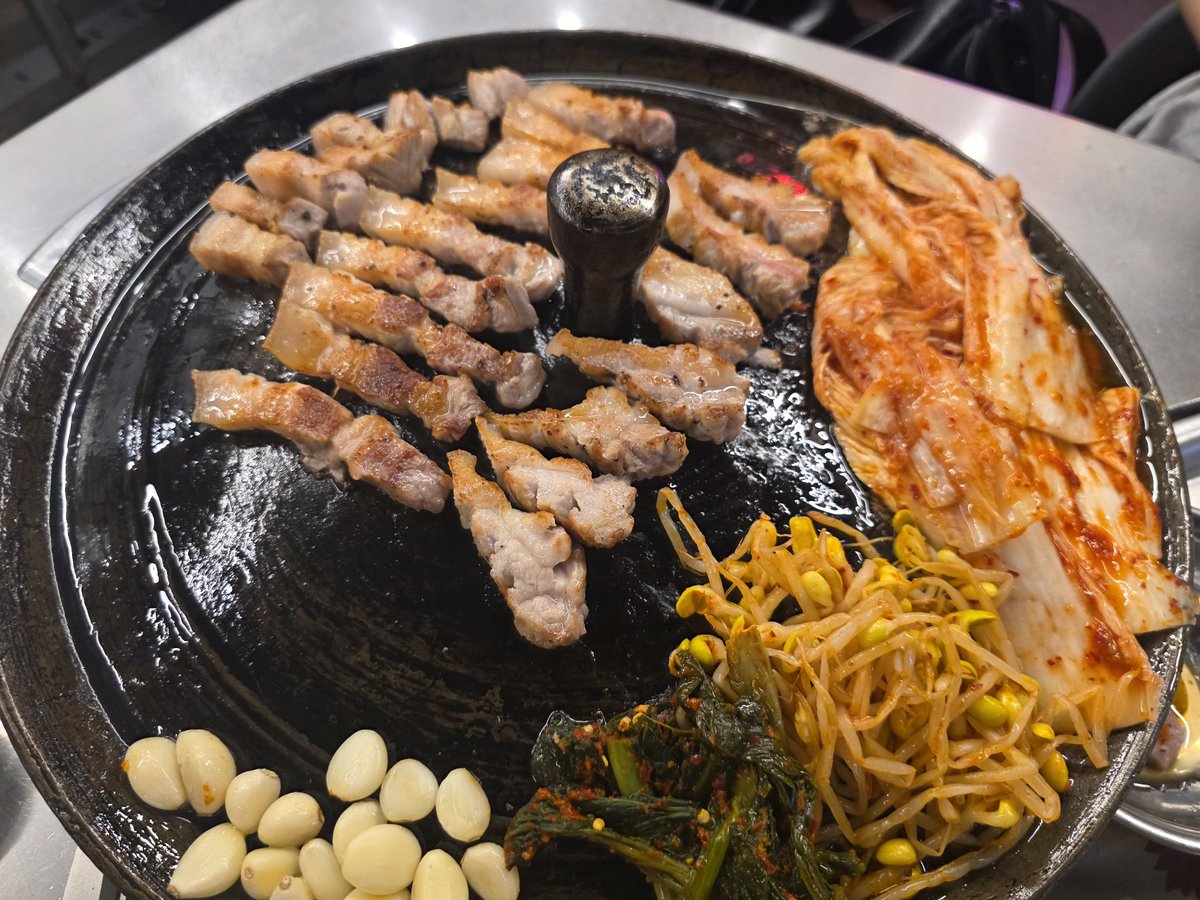 마요 tweet media