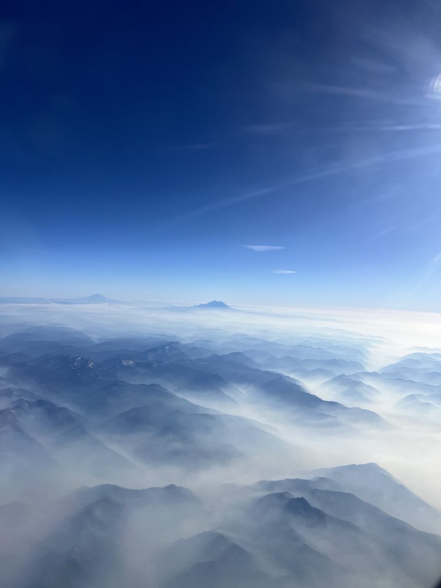 DaniWalling's tweet photo. My parents flying into Seattle this evening…check out all this smoke!
@KING5Seattle @komonews https://t.co/vci5LFXSaS