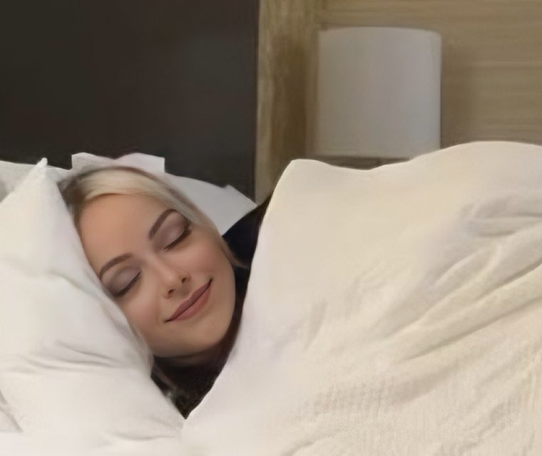 LivsAnarchy's tweet photo. How i sleep knowing ive pissed someone off enough to hate me: https://t.co/Bc3FcEbNDR