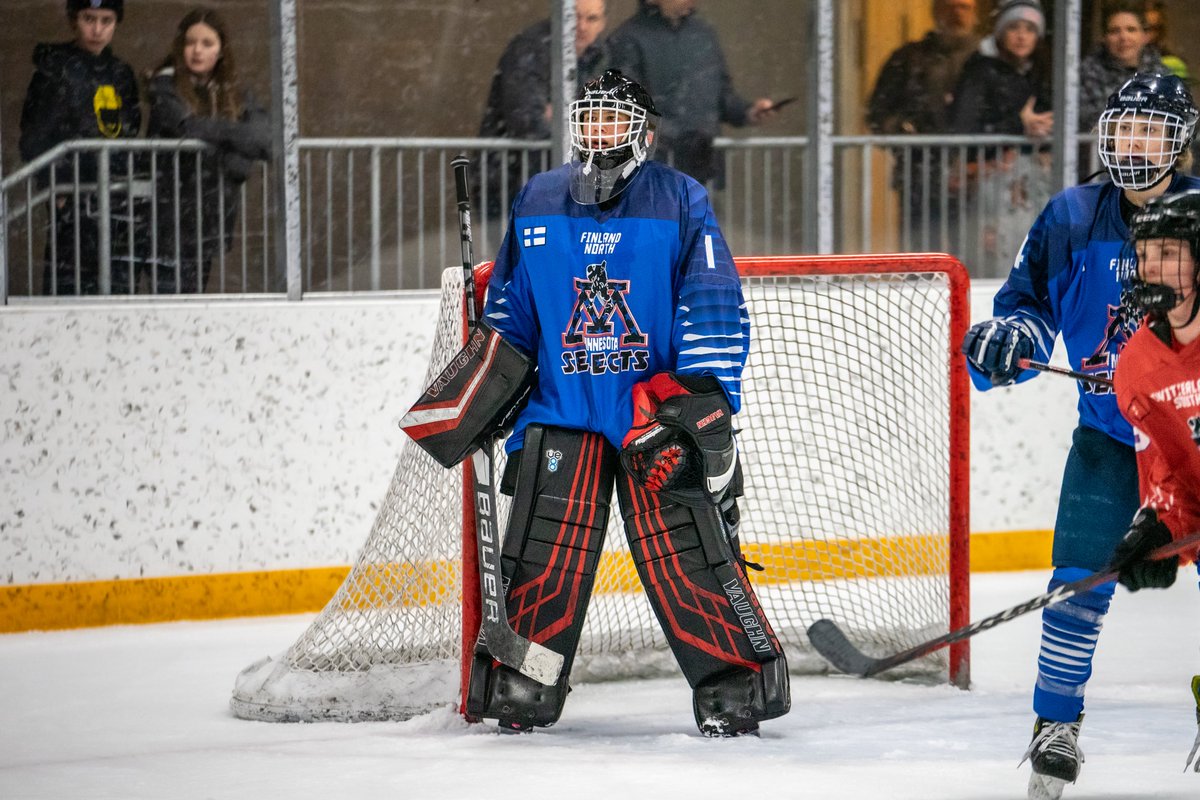 NAHL

Duluth native Kaenan Smith has committed to UMD. 

The 6-foot-2 goalie is an '08 birth year who played one season with Duluth Marshall in 2023-24. He recently won a gold medal at the 2025 Hlinka-Gretzky Cup.