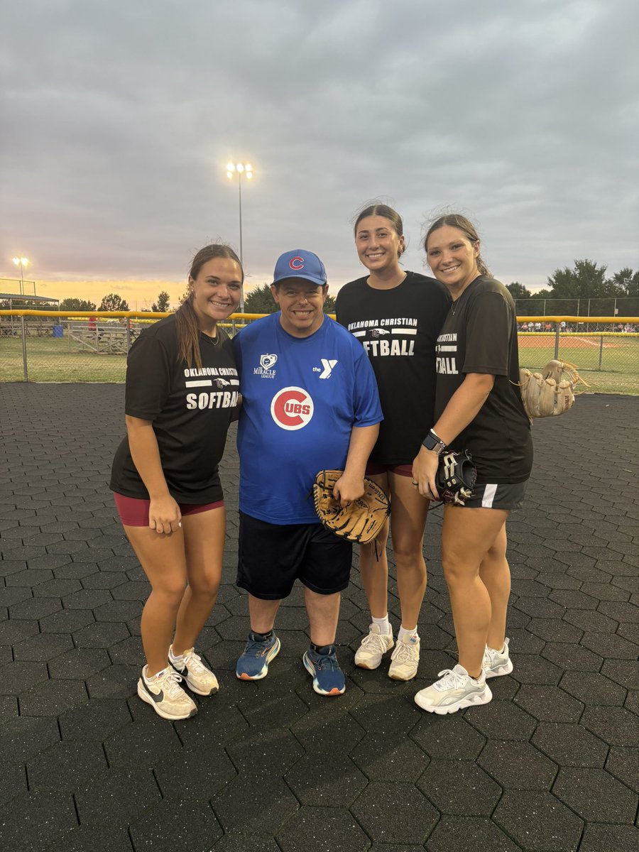 OC Softball tweet media