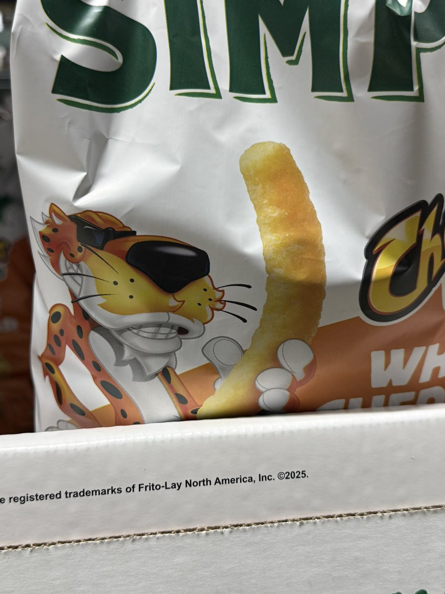 GeorgeDeep3DX's tweet photo. @Fritolay you might want to check how your product looks on a shelf before approving packaging art. Chester must be popular with the ladies. Putting the lay in Lays maybe? 🤔 😂 https://t.co/kINMsEYtJ1