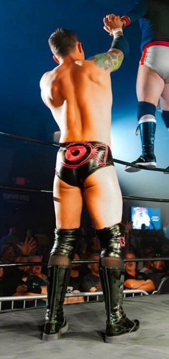 eye candy elliott (@eyecandyelliott) on Twitter photo 