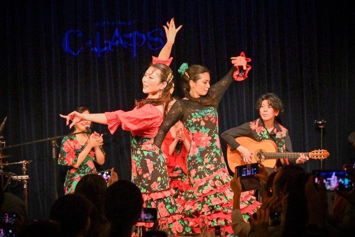 📣更新情報📣
フィエスタ•デ•エスパーニャの裏側にせまる
Entrevista Fiestamilia！
今回はフラメンコ編として、Los ToposのJURINAさんにお話しをうかがいました。

ぜひこちらからご覧ください↓↓
spainfes.com/2025entrevista… 

#FDE2024 #フィエスタデエスパーニャ #スペインフェス #代々木公園