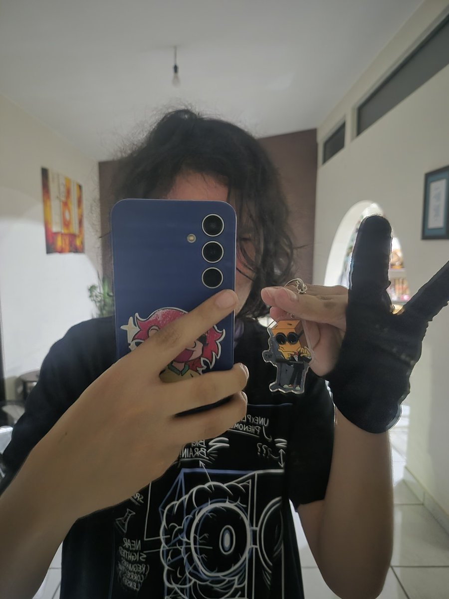 Por fin me llego la mercancía de Villanos de la San Japón ✨️

Adoro la camisa y el llavero de flug

#RELEASEVILLAINOUS #villainous #DrFlug <a href="/AIanimacion/">Animated Imagination Studios</a>