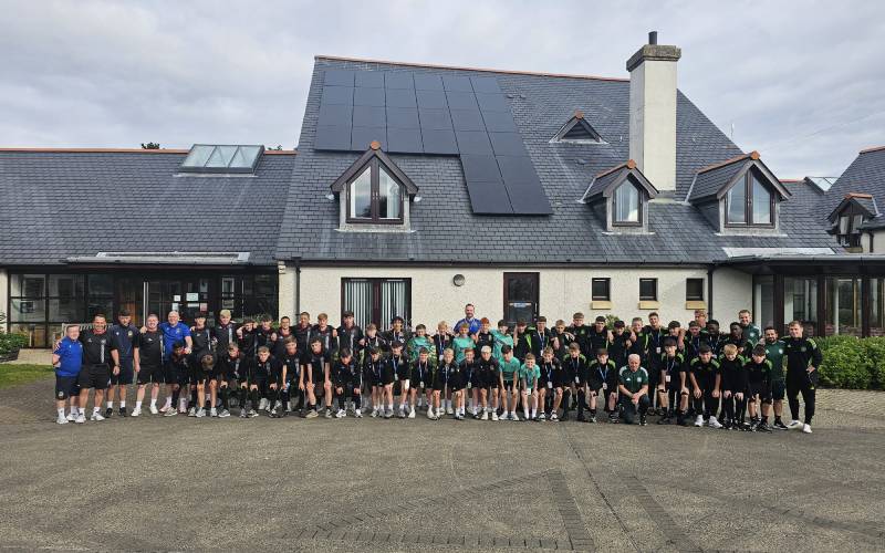 NI_CRC's tweet image. ⚽️ The &quot;Football for Change&quot; project united Belfast &amp;amp; Dublin youth through the beautiful game.  Find out about Sport and Peacebuilding in action ➡️ ow.ly/gVoe50WVH2t

#UnityInSport