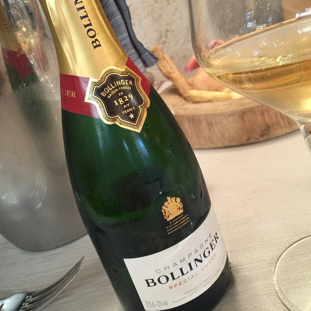 SiMoNe AlBiNo tweet media