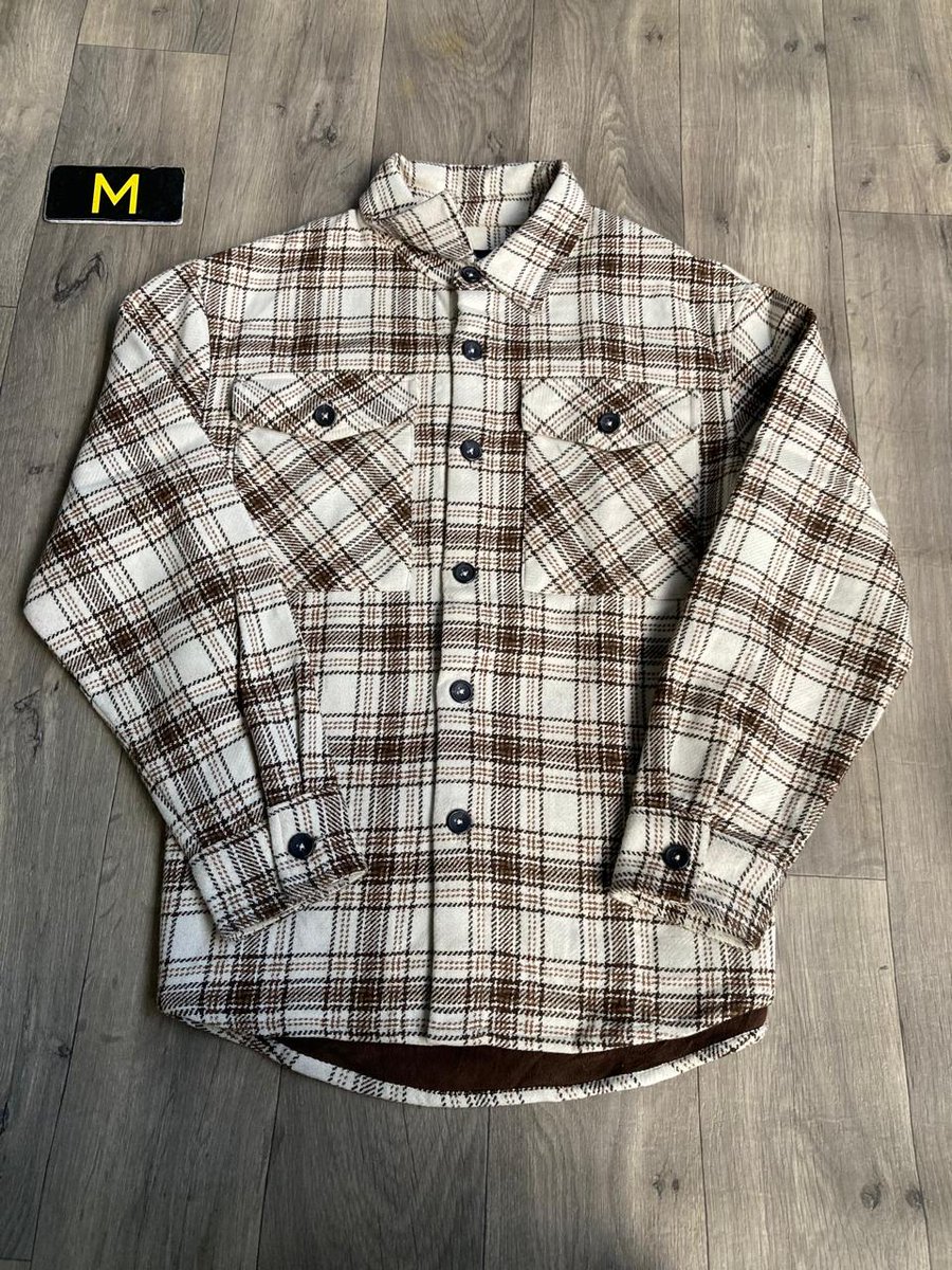 Adongo_styling's tweet photo. @ItsJeffreyJeff Gikomba market 
1st camera mitumba 
WhatsApp 0748965309 https://t.co/GZOMN6EjZc