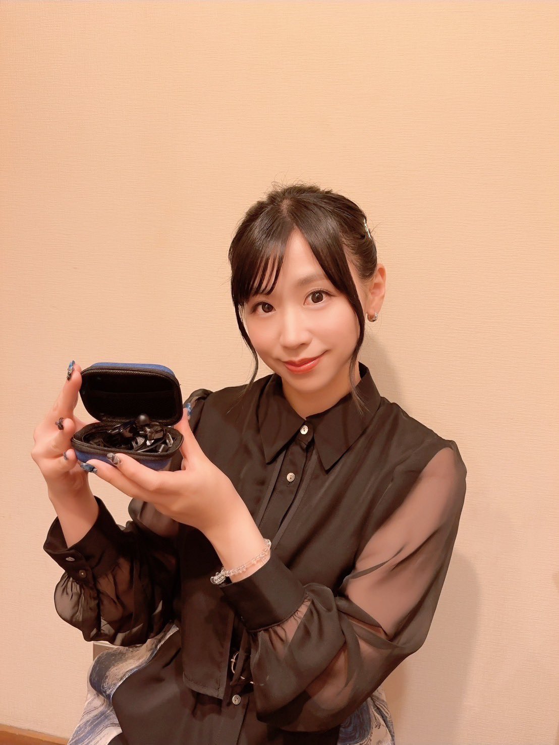 まっすぐに進み続けるアイドル 渋谷凛　(福原綾香金箔押しサイン入り) 公式】アクロスエンタテインメント on X: 