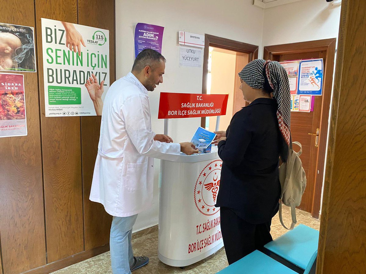 Şekere dikkat haftası nedeniyle sağlıklı hayat merkezimizde Diyetisyenimiz Utku YÜCEYURT tarafından halkımıza şeker tüketiminden uzak durması,şekerli içecek tüketilmemesi ve etiket okuma alışkanlığı hakkında bilgi verildi.

<a href="/Drismailcoskun/">İsmail COŞKUN</a> 
<a href="/nigdeilsaglik51/">Niğde İl Sağlık</a>