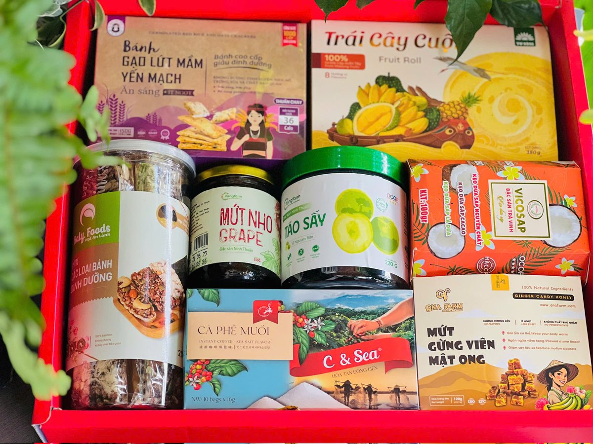 Hạ qua, Thu tới, chưa đến Đông chớ nói gì tới Xuân. Mà đã có khách hỏi set quà Tết 🤭🤭🤭