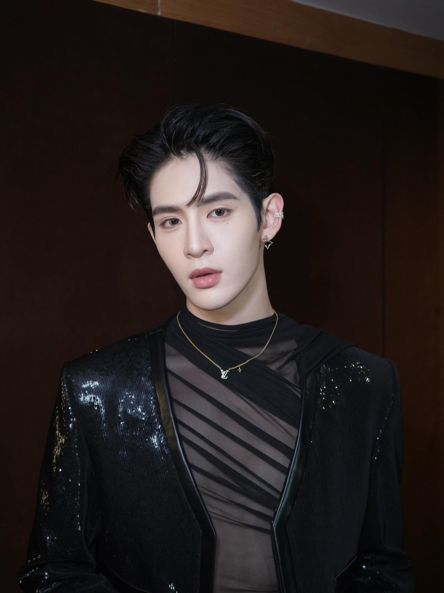 No.50 <a href="/Jamessu_w/">JS</a> 🖤

#JamesSu #JAMESSU_DEXX 
#auhaeemakeup

#WMA微博音乐盛典
#WMA微博音乐盛典xDEXXth