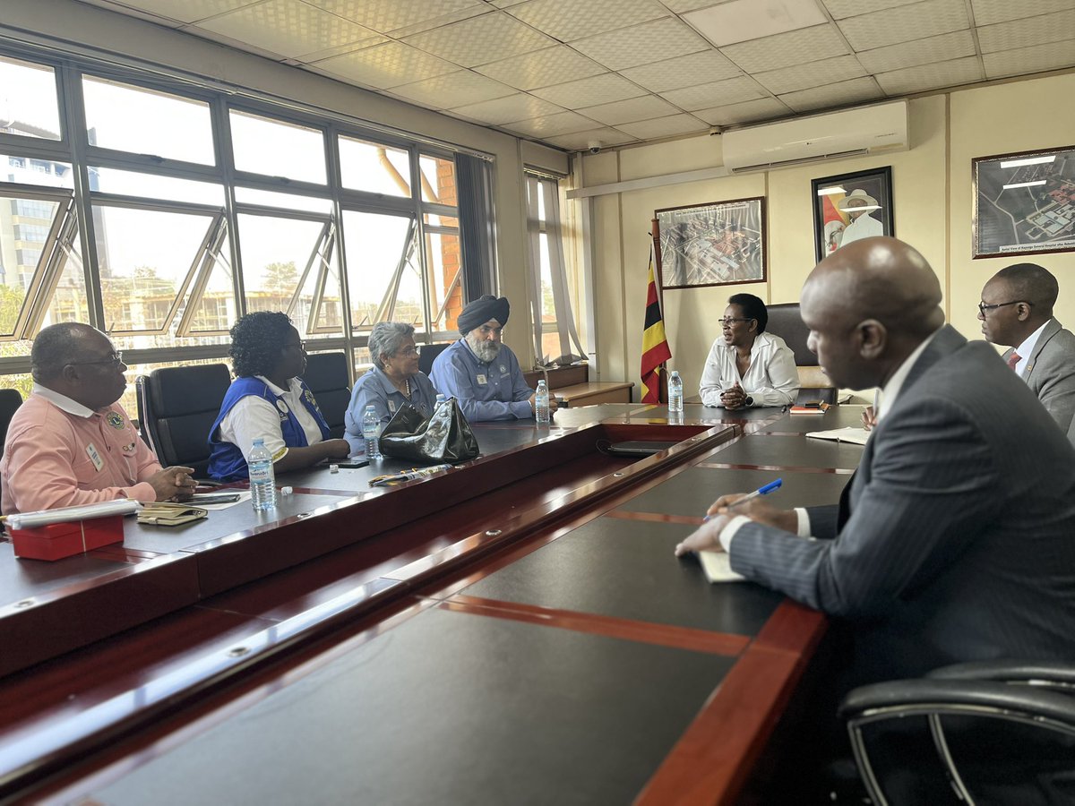GiftGrace01's tweet photo. A courtesy visit was made by President A.P Singh to the @MinofHealthUG where the Lions outlined their numerous projects in the health sector to the PS Diana Atwine. These projects include the Childhood Cancer Project in Mulago, Comprehensive EyeCare in Nsambya and many more. https://t.co/eV0usps7qr