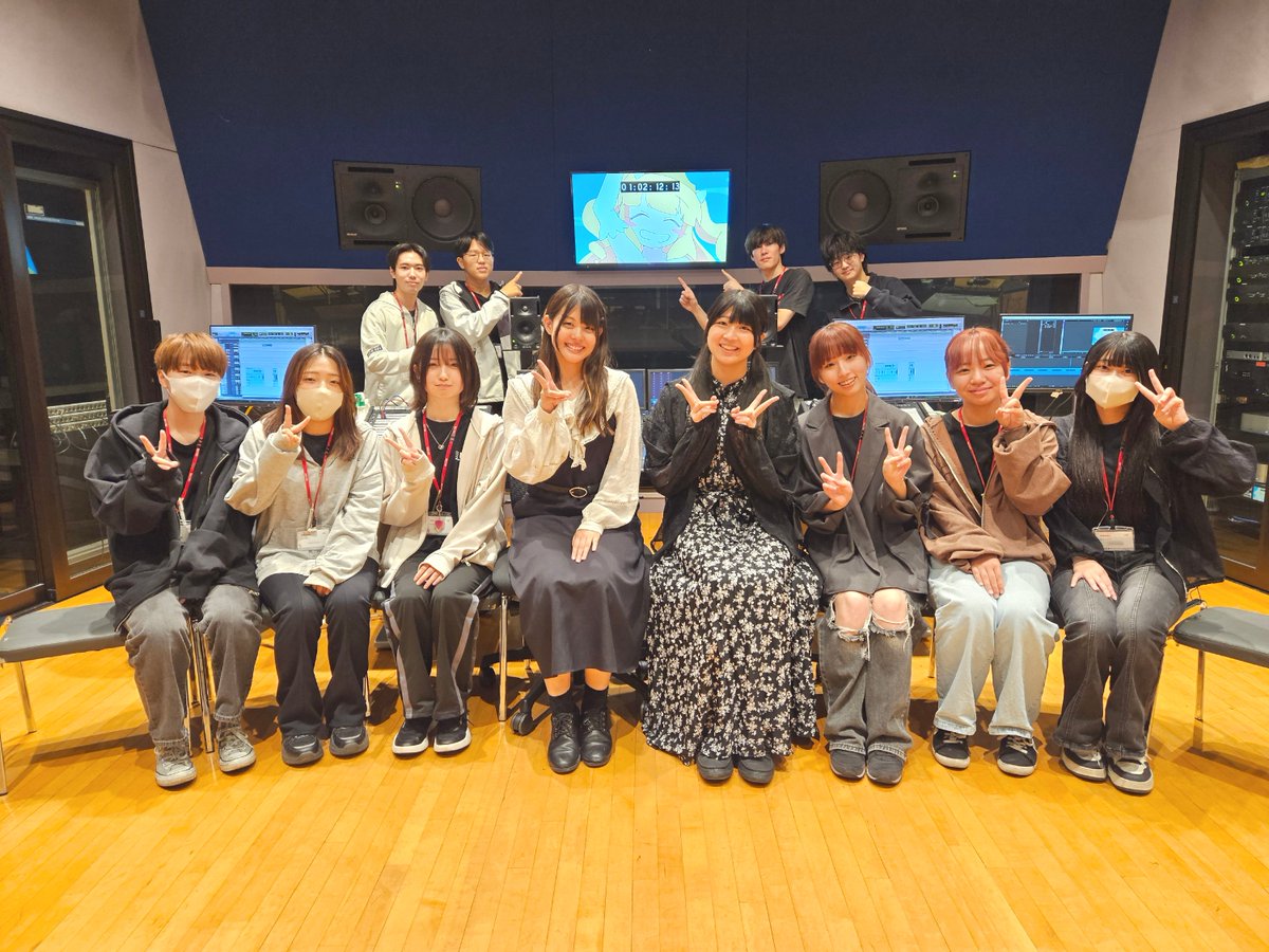 onkyo_hac's tweet image. 本日、1年生お試し実習MAエンジニア専攻では声優さんをお招きし、アフレコ実習を行いました！
収録中には笑顔が多く見られ、楽しく取り組むことができました😊

ご出演・ご協力いただき、ありがとうございました!!✨

#日本工学院八王子専門学校 #音響芸術科 #MA #アニメ #アフレコ #音響芸術科の日常