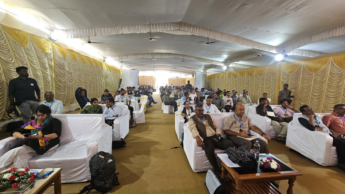 ntca_india's tweet photo. 🐅 The Training of Trainers workshop for the South Zone kicks off today for the 6th cycle of the All India Tiger Estimation #AITE6 at @MudumalaiTR 
Participants include officers from Andhra Pradesh, Telangana, Goa, Karnataka, Tamil Nadu & Kerala.

#AITE6 #NTCA #ProjectTiger #Tigers #wildlife