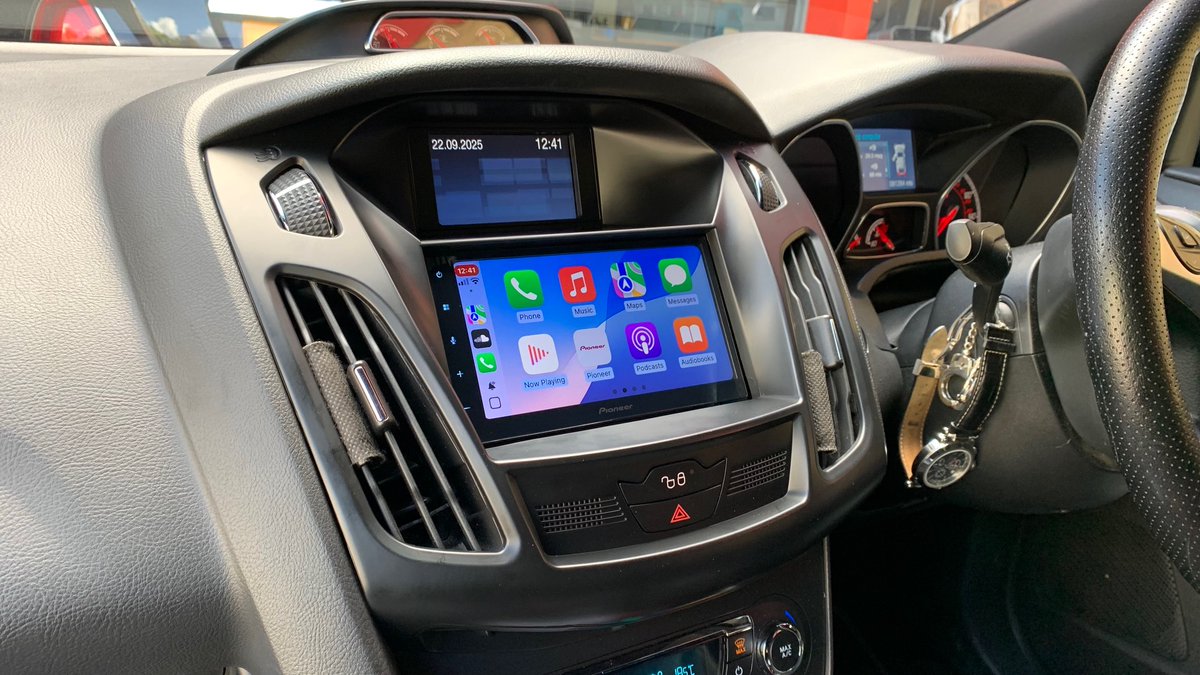 dynamic_audio's tweet image. Ford Focus 2014 Gets a Modern Upgrade! 

We’ve fitted this Ford Focus 2014 model with the powerful Pioneer SPH-DA160DAB featuring Apple CarPlay, Android Auto, DAB Radio &amp;amp; Bluetooth for the ultimate in-car experience.

@Connects2 @forduk @PioneerUK
