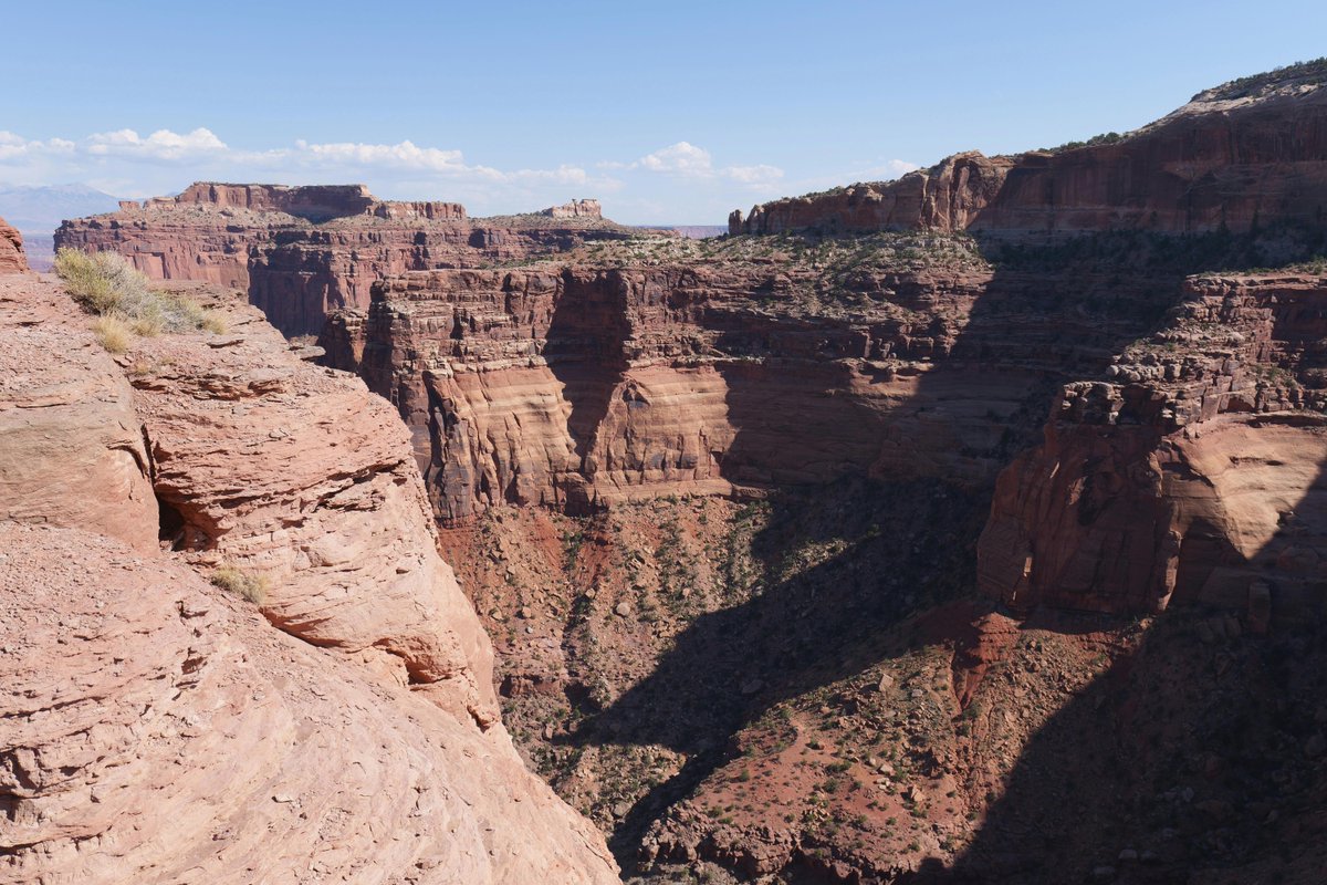 $SLAB $120.20 sensor fusion lags downside pressure. 🚩 💎 💦 🍂 🌂