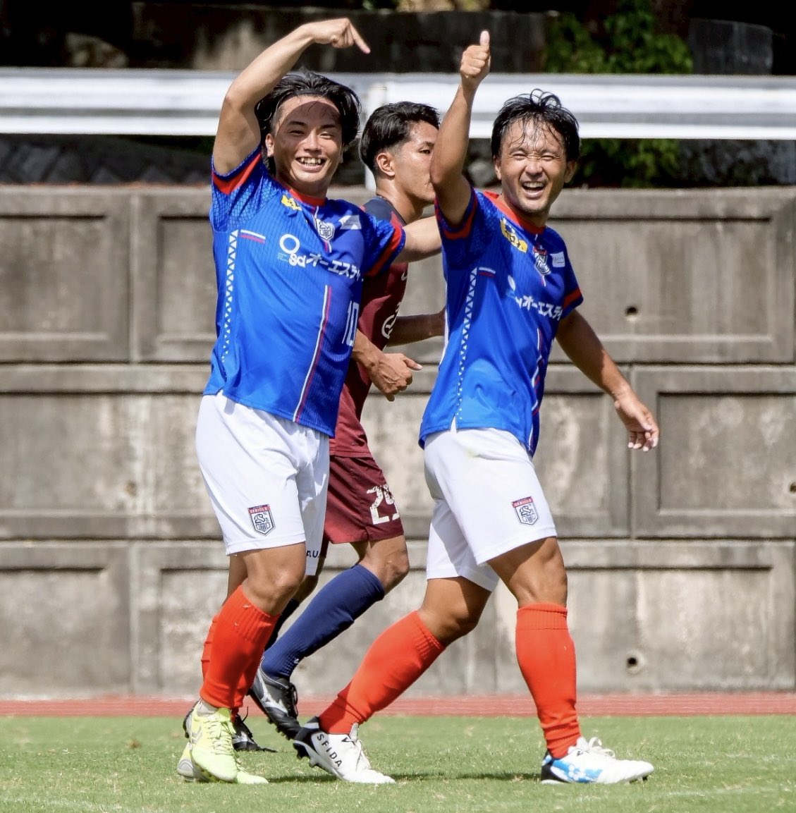 SerioleOkinawa's tweet image. こんにちは🐥

育成型クラブマスコットレベルアップ条件である【公式Xのフォロワー1000名超え達成】まで、あと227名🔥

まだまだ先は長いですが、日々着実にフォロワーさまが増えてきて、『いけるかも...』と希望が湧いてきています✨

本日は先日のあまわり戦からNICE Photoを掲載です📸…