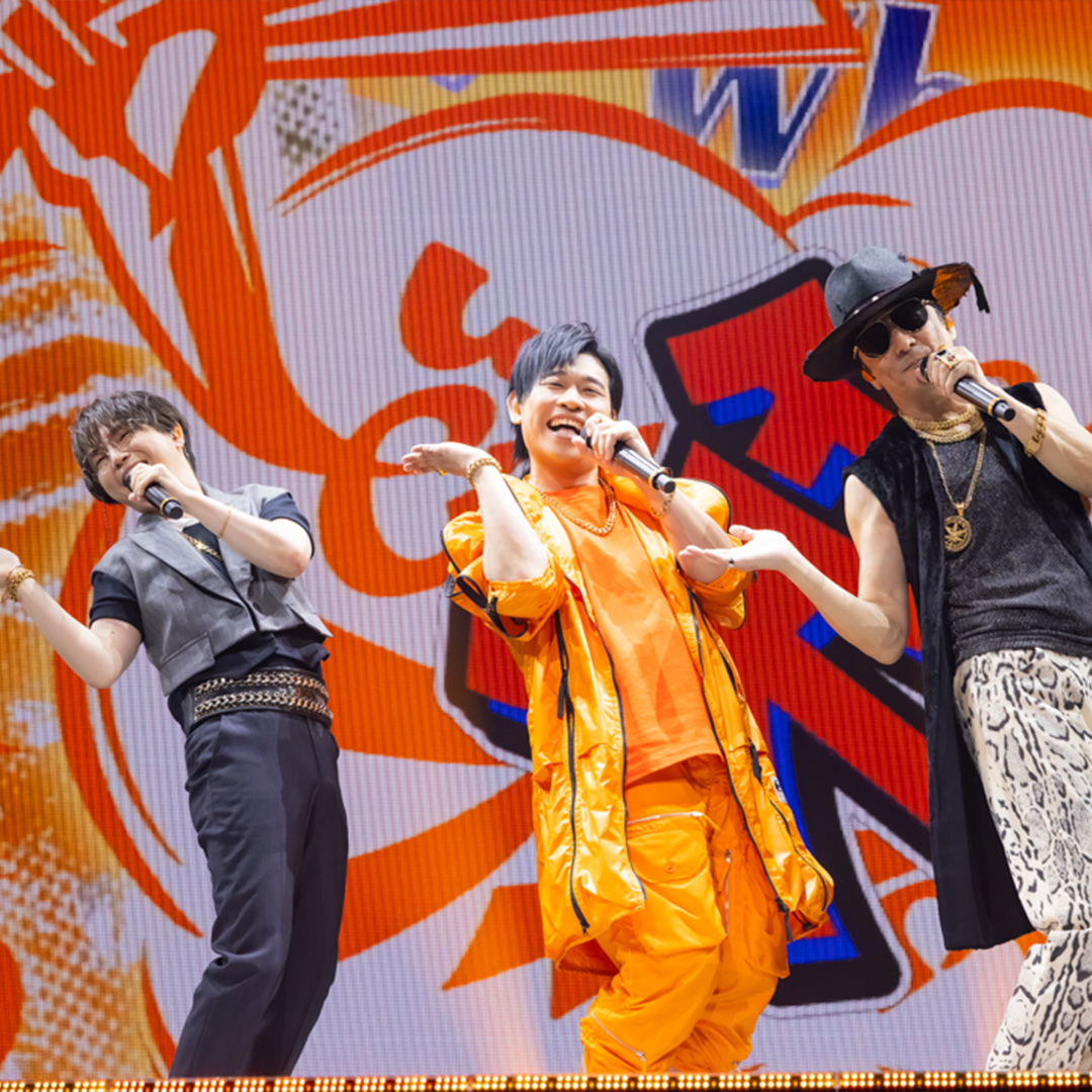 #hypmic 11th LIVE MAD TRIGGER CREW ＆ DOTSUITARE-HOMPO Performance
🟦 Catch-up streaming available until 11:59 PM (JST) on Sunday, September 28th! 🟧

This performance is a first in #hypmic history!  Also available for overseas streaming ✈️

✨D.R.B's first live performance in 4