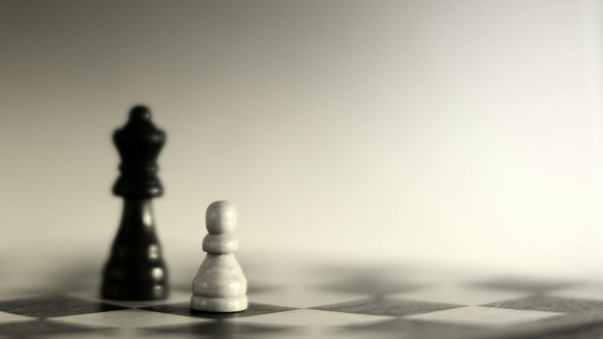 Gia846483196624's tweet image. Just analyzed a brilliant Sicilian Defense game!��Black's pawn sacrifice on move 15 was a game-changer, leading to a devastating counterattack. Study this gem to level up your chess!♟️#ChessStrategy #SicilianDefense #ChessAnalysis