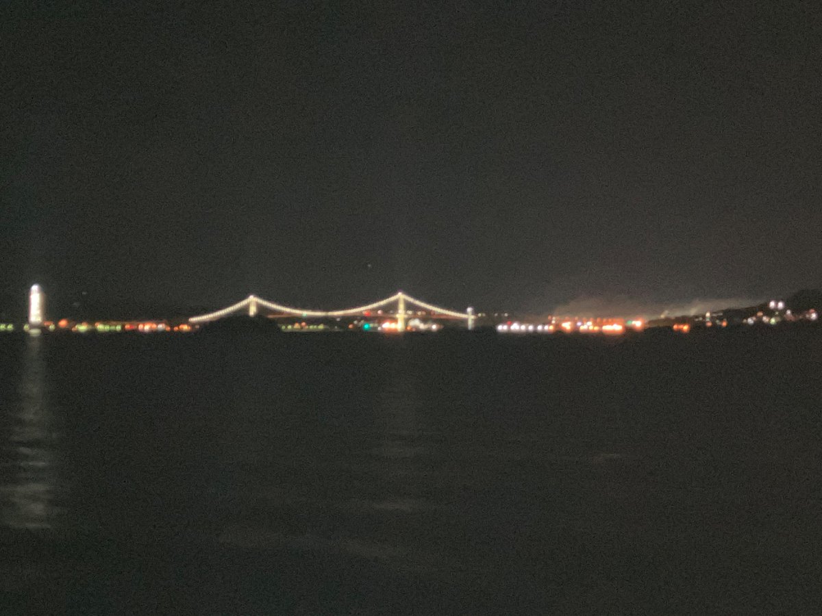 sironeco7's tweet photo. 8月就航の新フェリー　ブルーグレイス室蘭→青森に乗るために北海道に行っていました。シングル個室。 https://t.co/bwjhHqWCPj