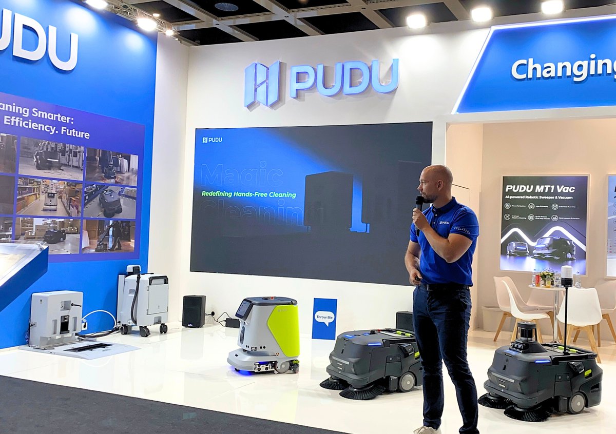 PuduRobotics's tweet image. What a day at #CMSBerlin 2025!💥Our booth was buzzing as we unveiled the new Self-Cleaning Docking Station and showcased our full range of cleaning robots. It&apos;s amazing to see the enthusiasm for how #PuduRobotics is redefining the future of cleaning!

Join us at Hall 2.2, Stand…
