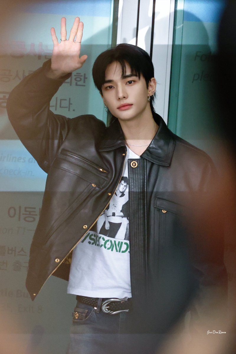 ヒョンジュン‼️ HyunjinxVersace 4th gen IT BOY🍀❣️ on X: 
