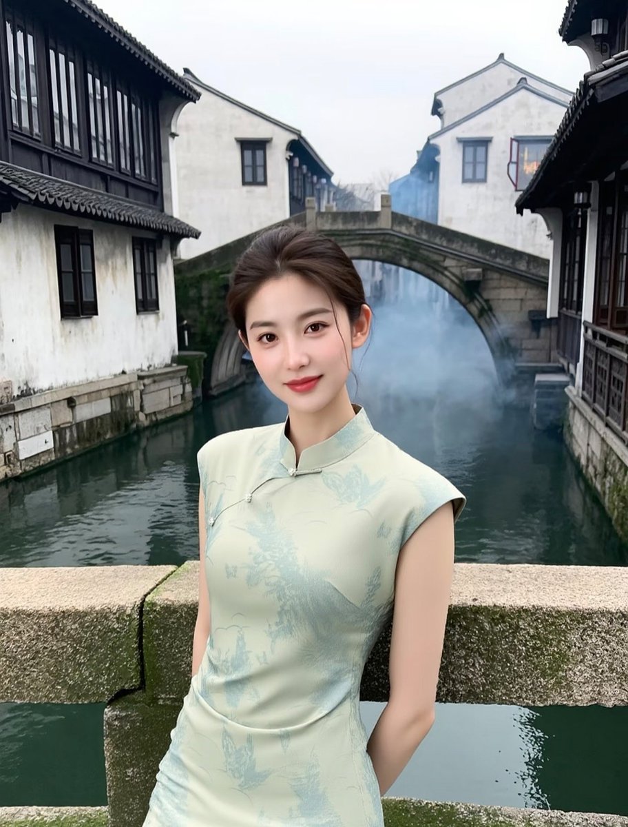 中午好~好久没喝饮品了 今天喝了一杯甜心芭乐 心情一下子好了