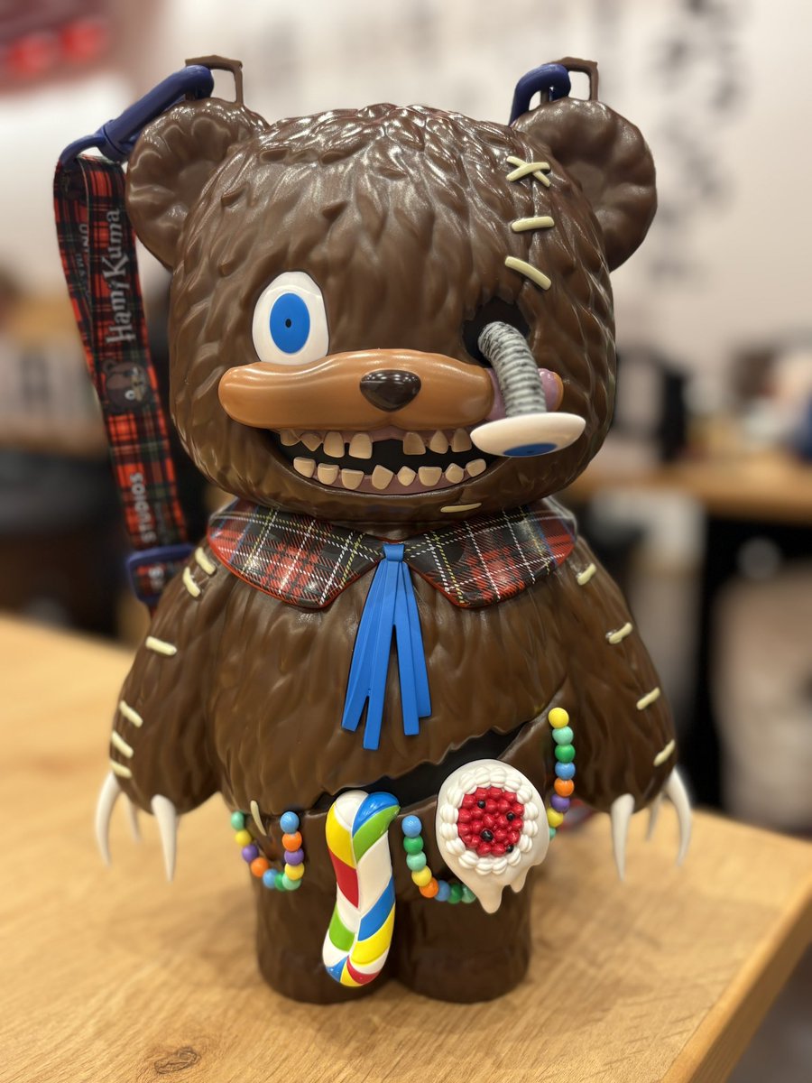 usj_kurage's tweet photo. ハミクマ様ポップコーンバケツ
購入しました(՞•̅㉦•̅՞)🧸🎪
喋るんかわええ〜🥰✨

#ハミクマ
#USJハロウィーンホラーナイト2025 
#USJ秋グッズ2025 https://t.co/7K5ToHk07J