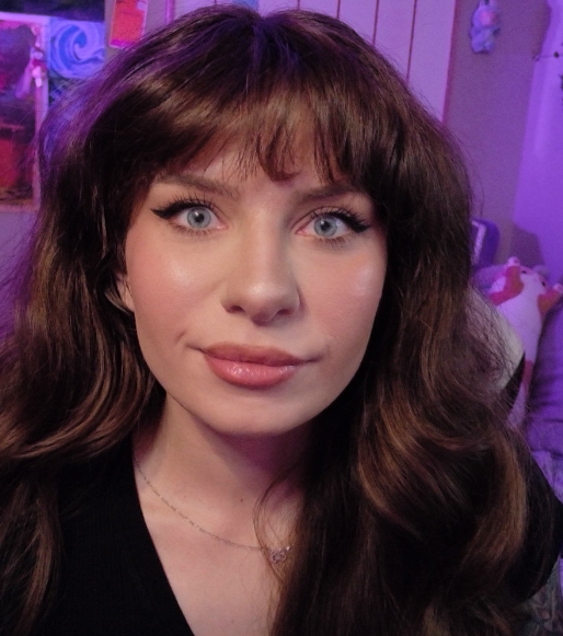 ttv/ greerishere 

LIVE AGAIN DONT WORRY ABOUT ME BEING LATE SORRY