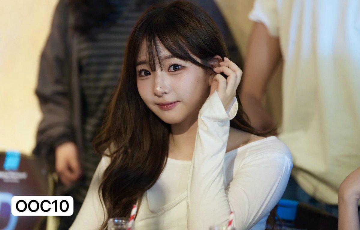 250923 밴쿠버 Trading cafe

🥰

#트리플에스 #tripleS #정하연 #하연
